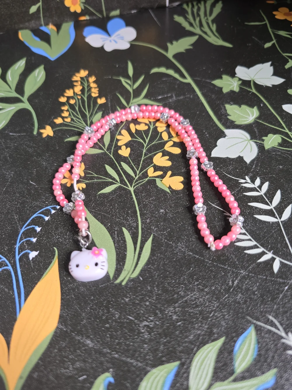 HELLO KITTY Necklace  SANRIO 2008 Y2K Vintage Pink Beaded Charm